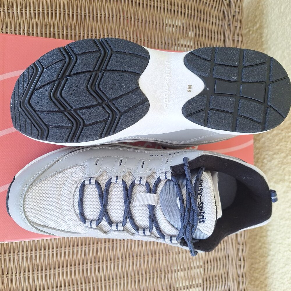 Easy Spirit Romy 37 Walk/Run Shoes New 9M